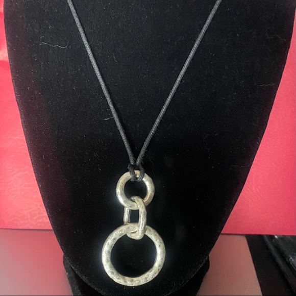 Lia Sophia Necklace - Picture 2 of 3